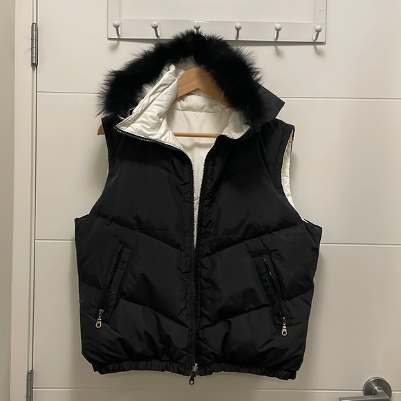 DKNY double sides women down vest. Size L - Picture 1 of 7